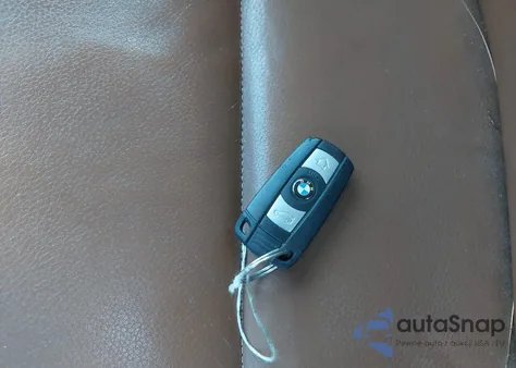 2011 BMW 328I xDrive из США, поврежденный, VIN WBAPK5C51BF127463